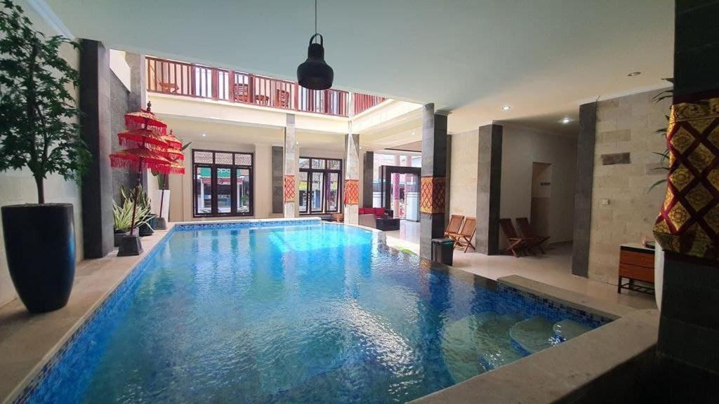 Grand Puri Hotel Batununggul Екстериор снимка
