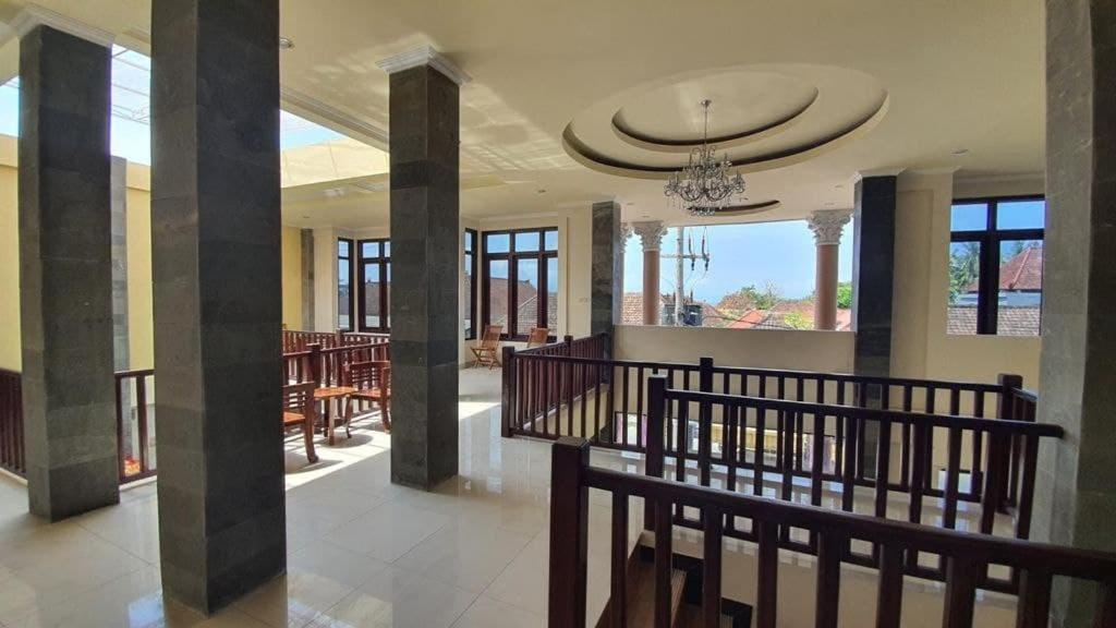 Grand Puri Hotel Batununggul Екстериор снимка
